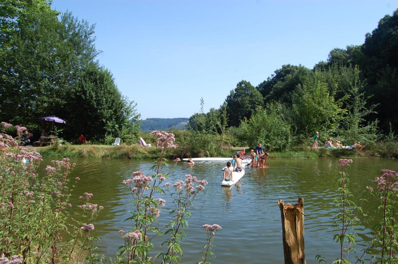 Camping La Foret Du Morvan Larochemillay Экстерьер фото