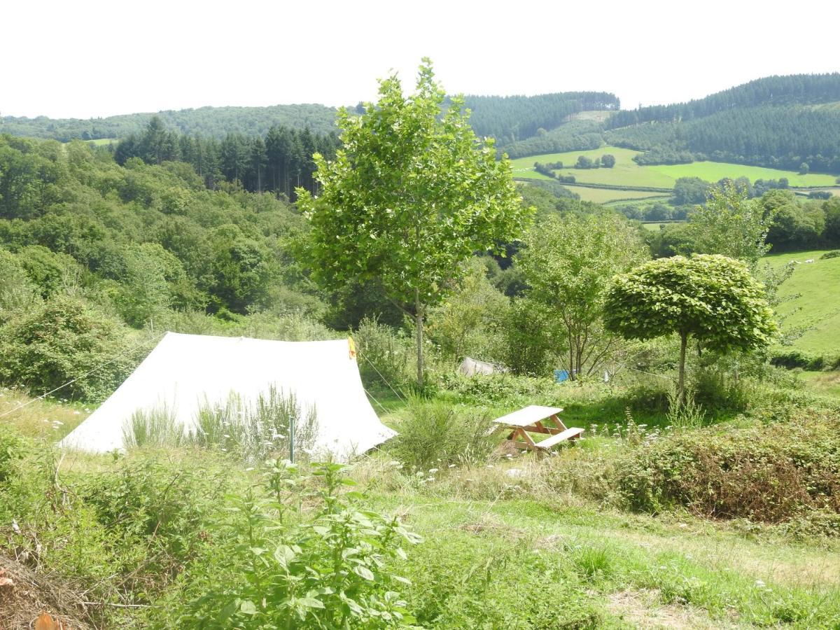 Camping La Foret Du Morvan Larochemillay Экстерьер фото